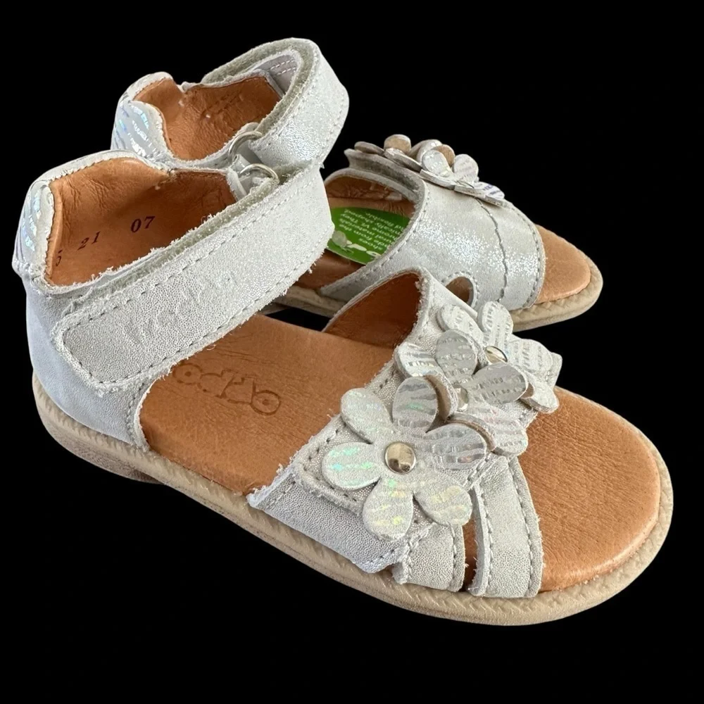 NWT Froddo Baby Girls Size 21 Silver Flower Sandals‎ Shoes Leather First Walkers